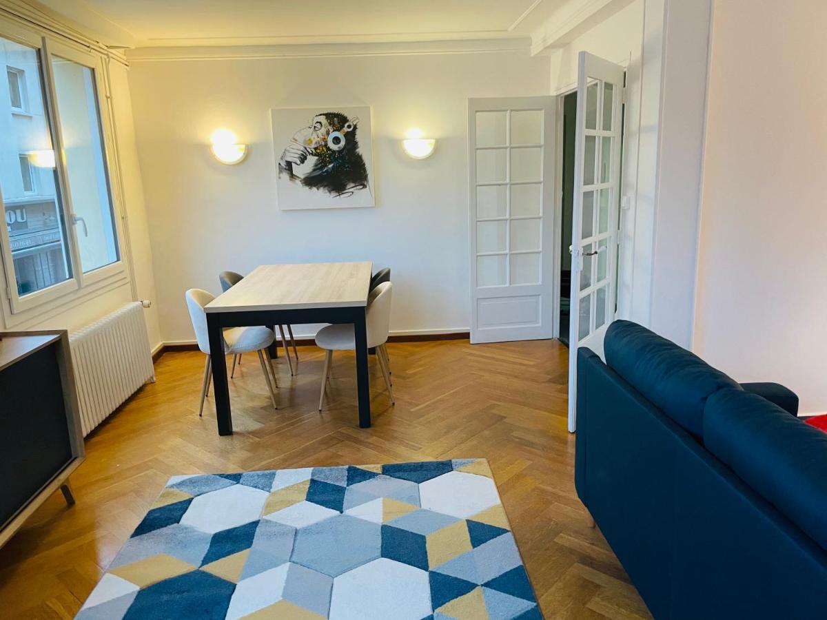 Charmant Appartement De Coeur De Ville - 2 Chambres Lits Queen Size - Netflix - Wifi แชร์บูร์ก อ็อง กงต็องแต็ง ภายนอก รูปภาพ